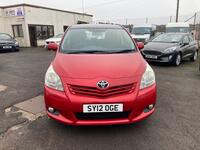 TOYOTA VERSO
