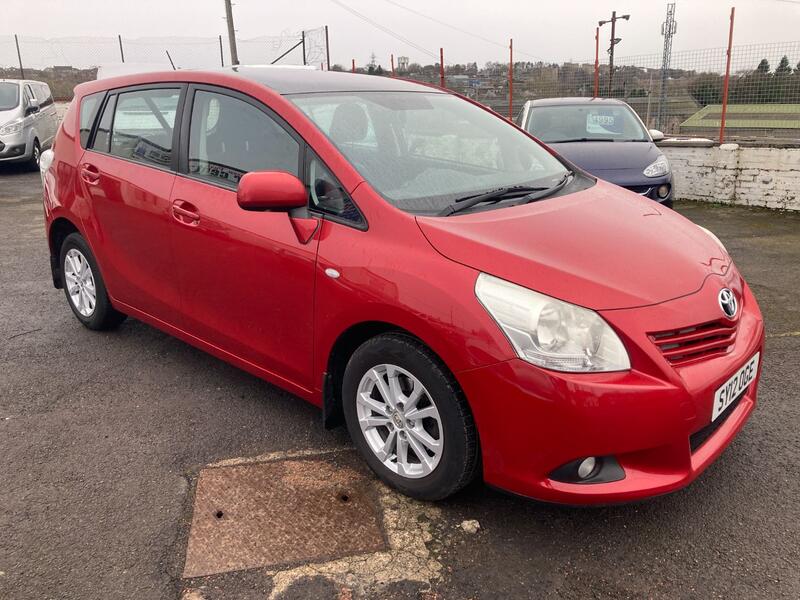 TOYOTA VERSO